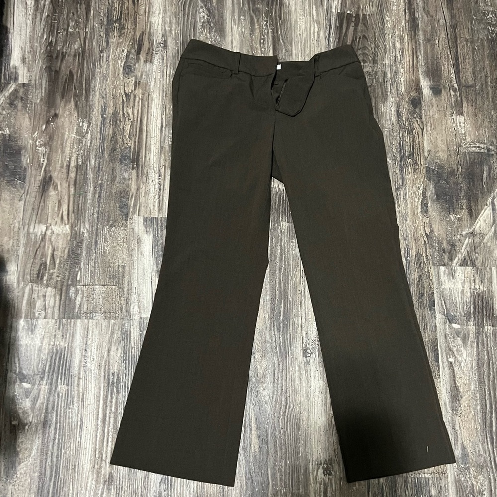 New York and company size 6 dress pants brown